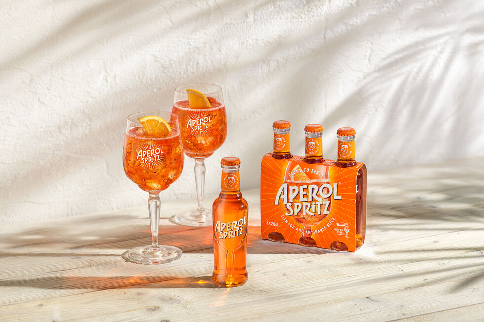 Os packs são compostos por 3 garrafas de vidro, cada uma com 20 cl. Estão à venda em supermercados e hipermercados. €9,99