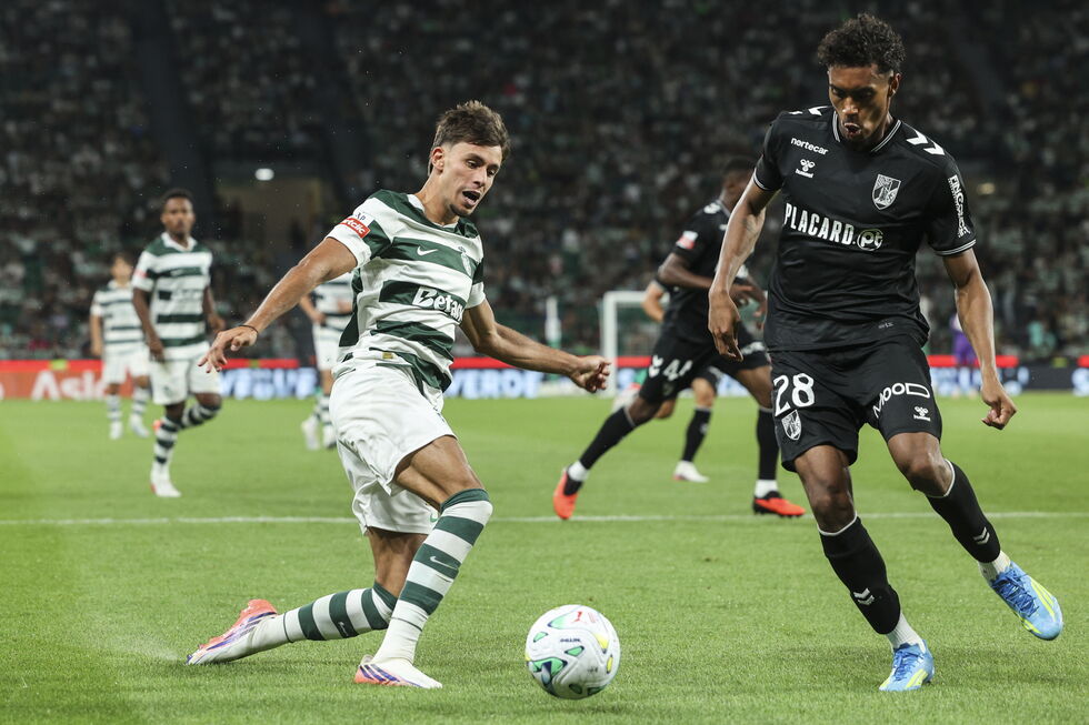 Sporting vence Vitória de Guimarães por 3-2 