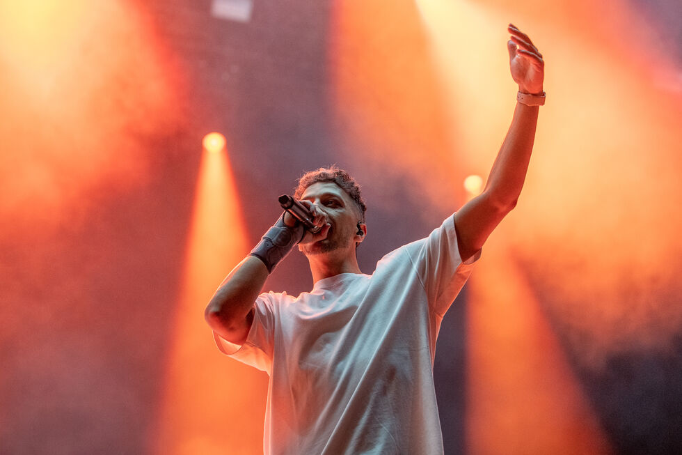O rapper e cantor Slow J é um dos destaques da programação musical da edição deste ano da Feira de Agosto