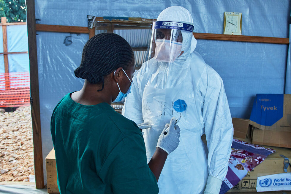 O surto já causou 5.794 infeções e 2.786 mortes no Congo 
