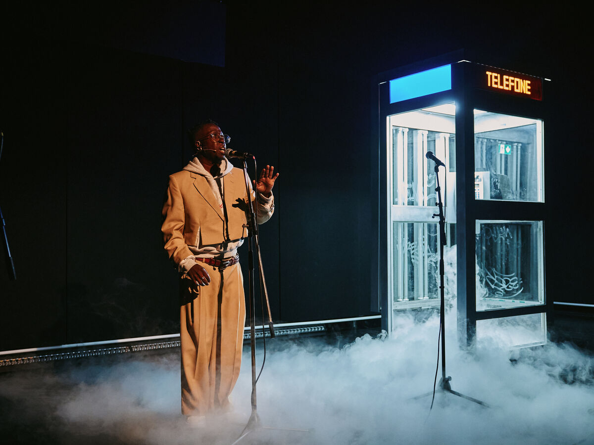 Keli Freitas leva os imigrantes que não escutamos ao palco do Teatro D. Maria II