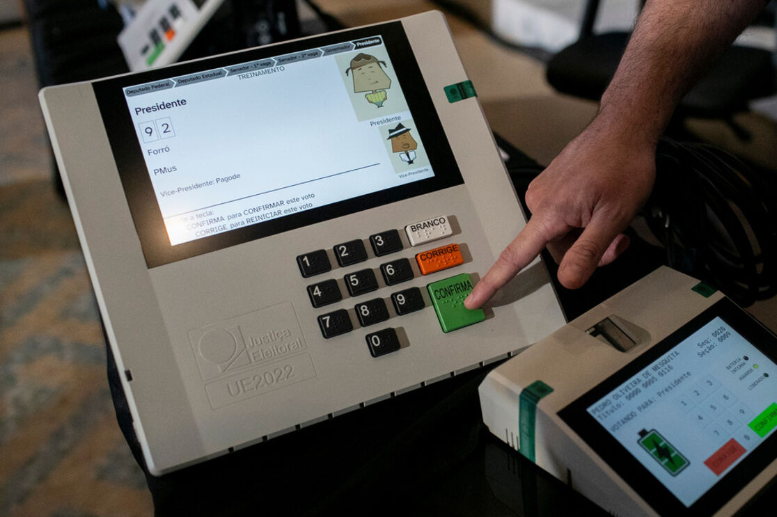 Urnas são eletrónicas