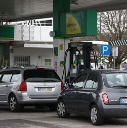 Custos da energia preocupam 80% dos portugueses e levam a cortes nas despesas, sugere estudo
