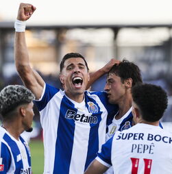 I Liga: FC Porto continua líder e 100% vitorioso ao vencer no terreno do Casa Pia
