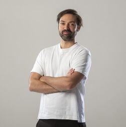 Ator Diogo Valsassina sofre acidente de mota perto do Estádio da Luz