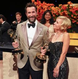 Emmys 2026: “The Pitt” e “O Segredo de Widow’s Bay” foram os grandes vencedores da noite