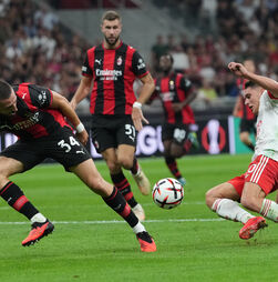 Liga Europa: Benfica vence AC Milan pela primeira vez na primeira jornada da fase de liga