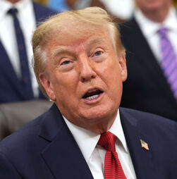 Trump diz que Irão ou é 'aniquilado' ou chega a acordo com EUA e paz entre Rússia e Ucrânia chegará em breve 