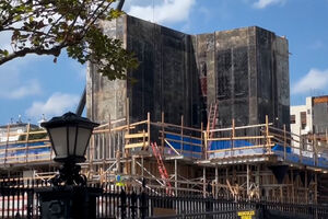 Obras para o novo salão de baile avançam na Casa Branca apesar dos processos judiciais