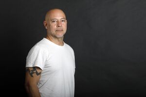 Daryan Dornelles, fotógrafo de figuras conhecidas, prefere falar de música