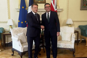 Macron é o primeiro líder estrangeiro a ser recebido por Andy Burnham em Downing Street