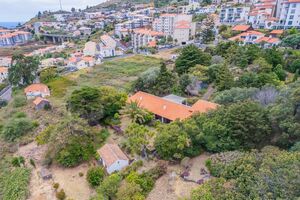A casa e o terreno envolvente, de 12.330 metros quadrados
