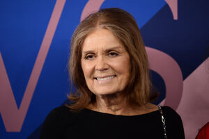 Gloria Steinem levou para a banca assuntos como violência doméstica, aborto e sexualidade