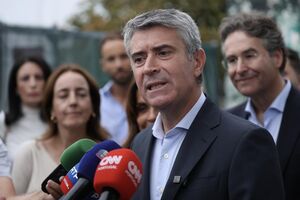 José Luís Carneiro acusa Governo de lucrar com subida dos combustíveis