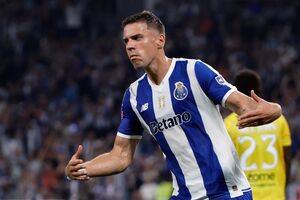 Otávio marcou para o FC Porto contra o Moreirense