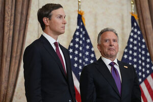 Os enviados norte-americanos Jared Kushner e Steve Witkoff