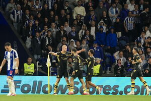 Halland marcou os dois golos frente ao FC Porto