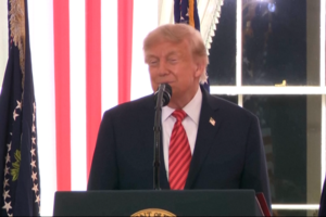 “Acho que seria fixe”: Trump defende reunificação da Irlanda e admite que gostaria de a ver acontecer