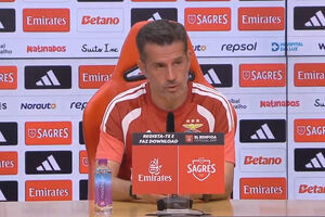 Marco Silva e o momento de Prestianni: "Se está a jogar como está é porque trabalha de forma exemplar"