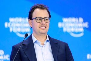 CEO da Anthropic defende o abrandamento do desenvolvimento de IA