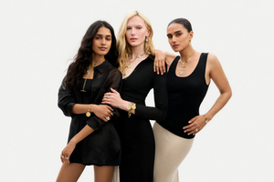 Mulheres com joias Pandora inspiradas nas estrelas