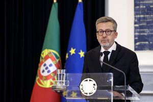 Carlos Moedas aborda o acidente do elevador da Glória