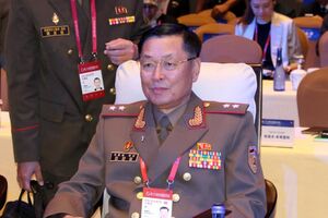  Kim Kang Il, vice-ministro da Defesa norte-coreano