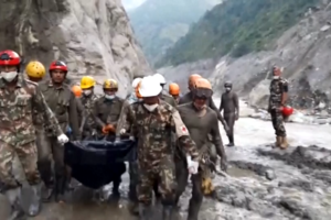 Equipas de resgate recuperam quatro corpos em túnel de central hidroelétrica no Nepal