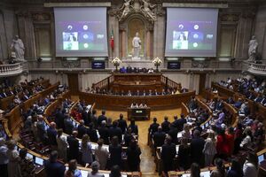 Governo e Livre em desacordo sobre medidas a aplicar ao jogo online legal