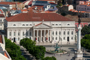 Teatro Nacional D. Maria II reabre com programação gratuita