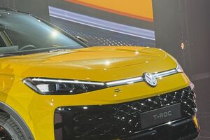 Novo Volkswagen T-Roc revelado em estreia mundial com motorizações mild-hybrid e hybrid
