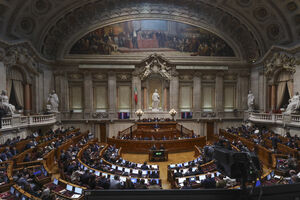 A plataforma Analisa.pt permite ver dados sobre os deputados e as matérias discutidas no parlamento