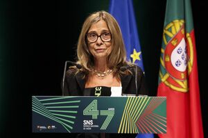 Ministra da Saúde fala sobre reorganização das urgências do SNS