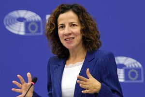 Roxana Minzatu, vice-presidente da Comissão Europeia com a pasta das Competências