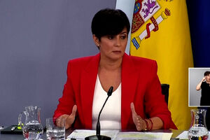 Governo espanhol aprova plano para proteger inquilinos enquanto milhares se manifestam no centro de Madrid