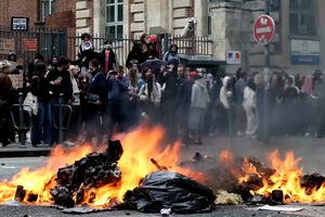 Confrontos e incêndios marcam protesto dos estudantes em Lille