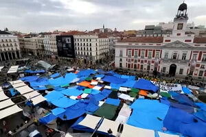 Qual o ponto de situação do protesto que levou centenas de pessoas a acampar no centro de Madrid?