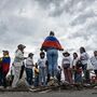 Caos é menos visível nas ruas da Venezuela após sismos mas persistem carências e traumas