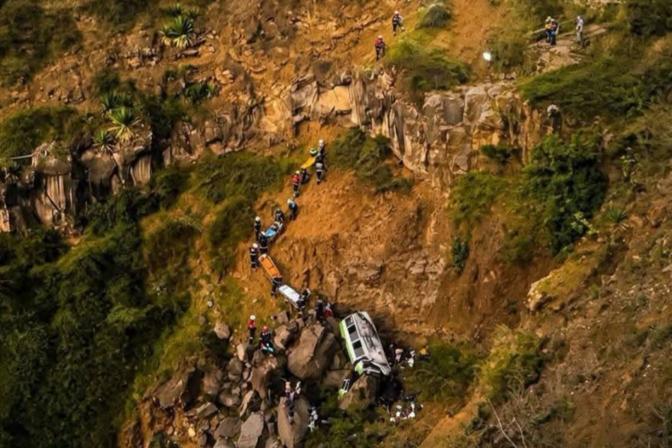 Pelo menos 25 mortos em acidente com autocarro na ilha cabo-verdiana do Fogo