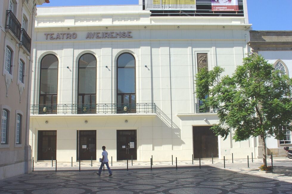Já é conhecida a programação do Teatro Aveirense para os próximos meses
