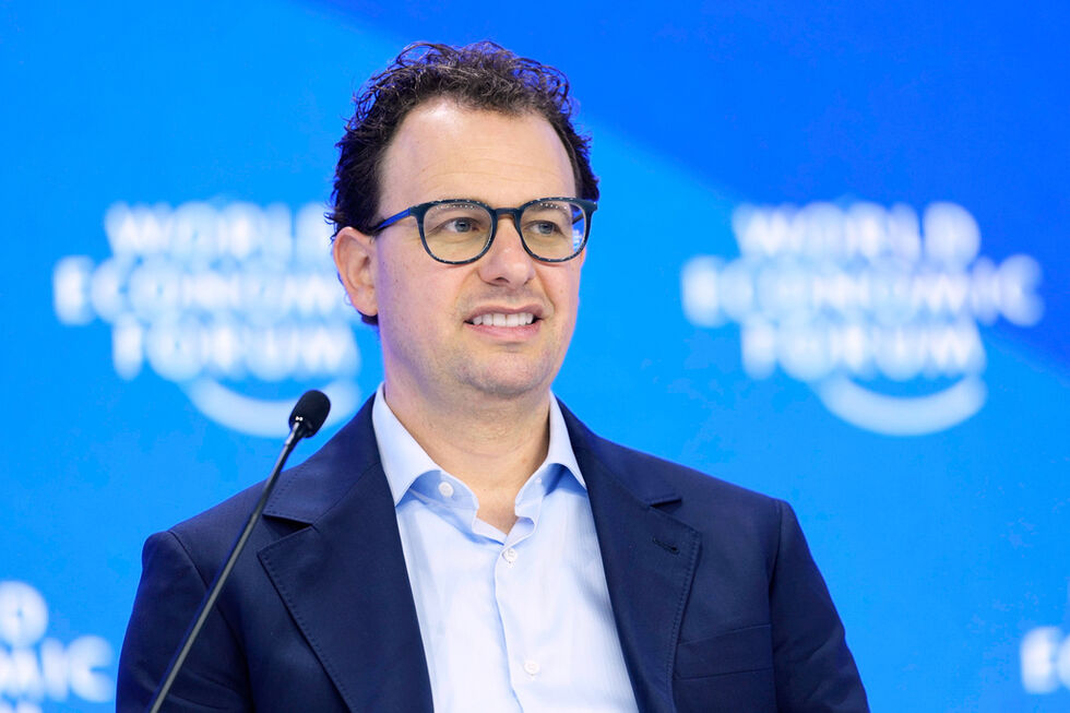 CEO da Anthropic, Dario Amodei, sugere abrandar o ritmo de trabalho 