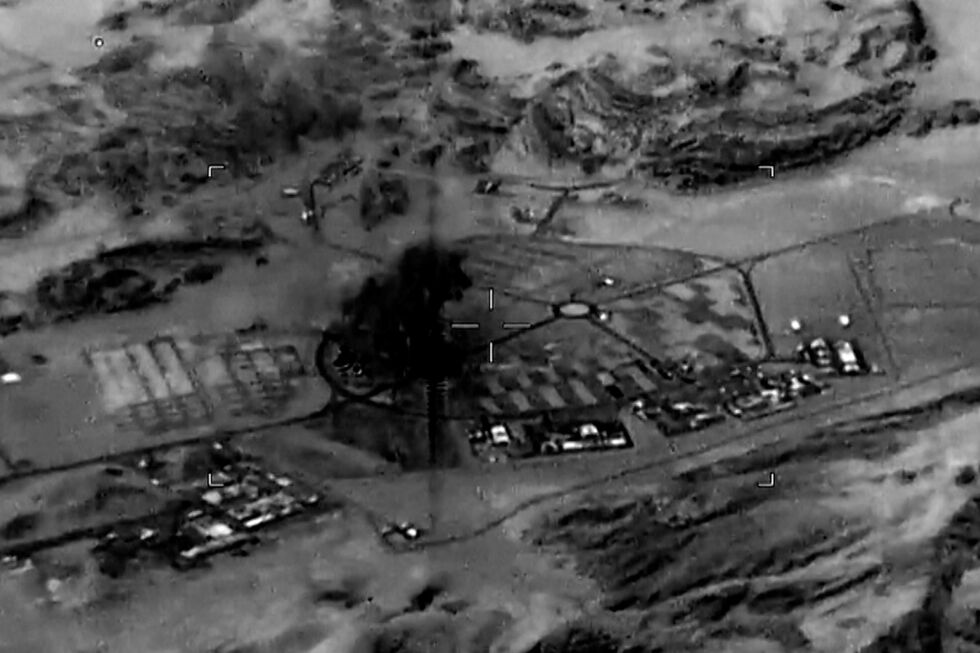 Imagens mostram operação da Força Aérea dos EUA onde militar é resgatado no Irão