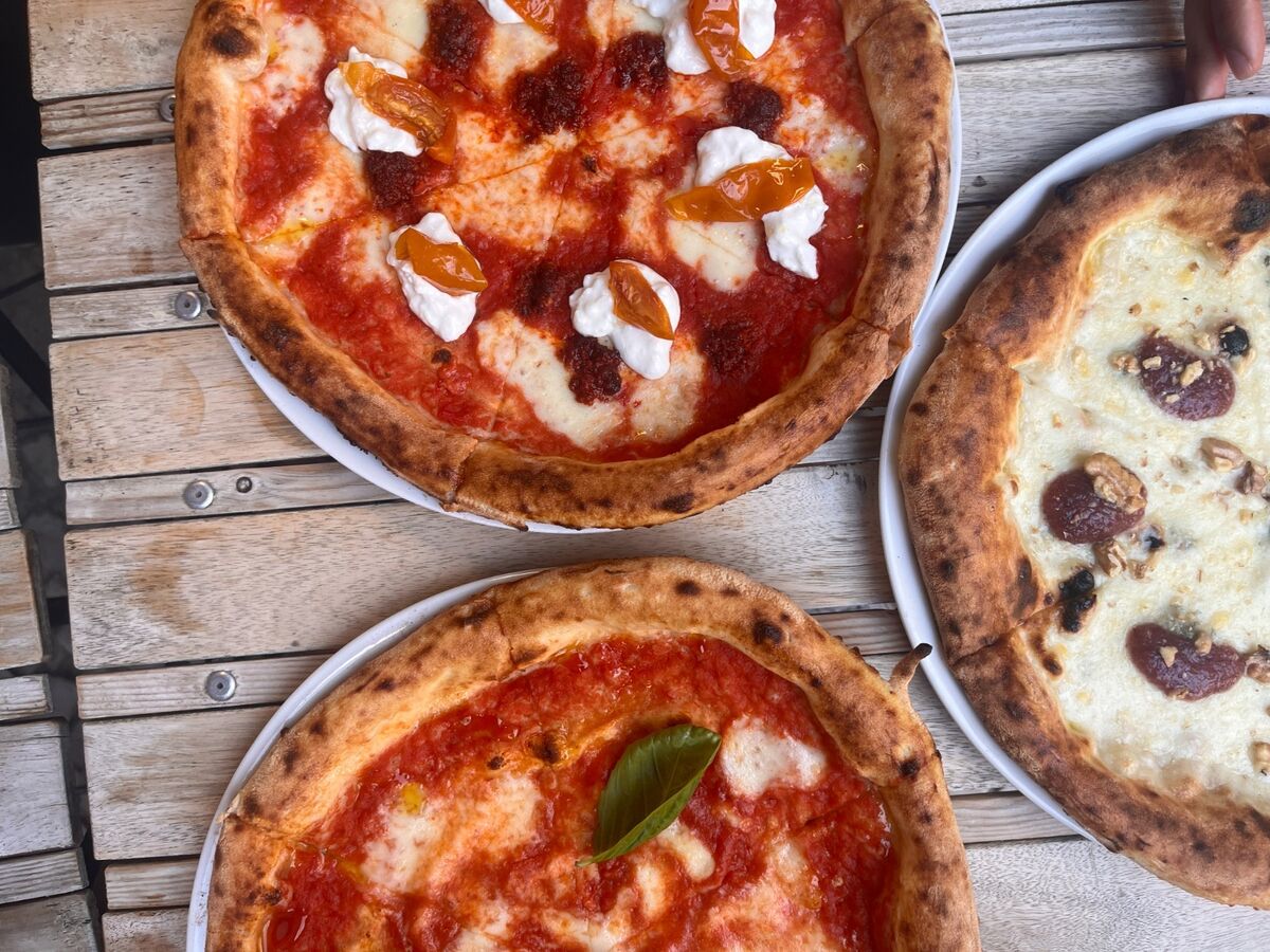 Arrojadas, acessíveis, com massa fina ou bordas altas: 8 pizzarias que merecem uma visita, em Lisboa e no Porto 