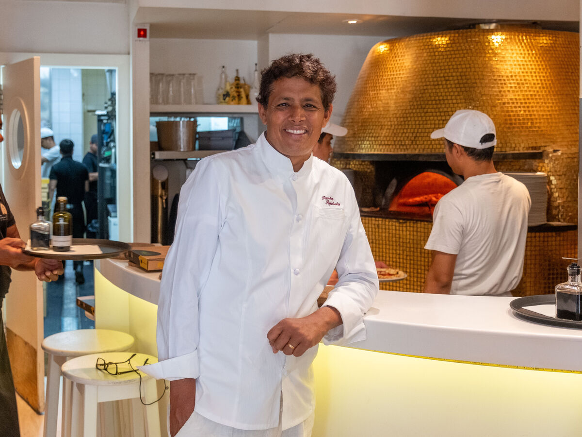 Tanka Sapkota: “Se não fosse a minha família não teria mais do que um restaurante”