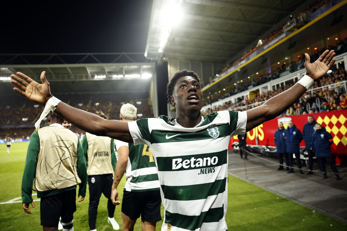 Sporting venceu Lens por 2-0