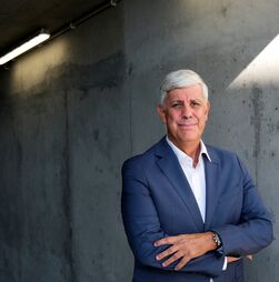 Centeno compara Montenegro a Sócrates e alerta para desvio da despesa pública face à receita