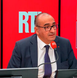 'Estou a suspender': Ministro do Interior francês trava uso de granadas de atordoamento nos protestos estudantis 