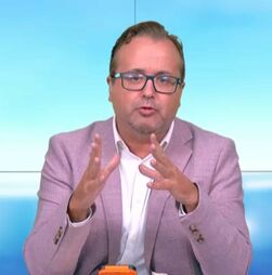 “Antes de atirarem lama à Medialivre lembrem-se de quando Villas-Boas foi falar com Mário Ferreira”: Vítor Pinto na CMTV