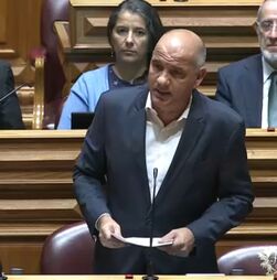 PCP acusa o Governo de apresentar um Orçamento que desprotege as famílias face ao aumento do custo de vida