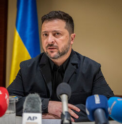 Alívio de sanções sobre gasóleo russo é 'fraqueza', diz Zelensky 